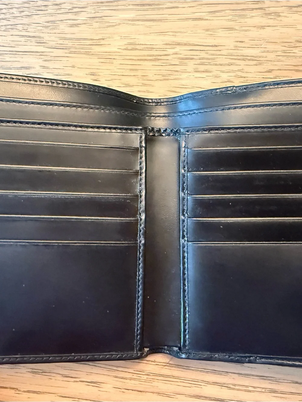 Gucci Jackie 1961 Trifold Black Leather Wallet with Silver Tone Hardware
